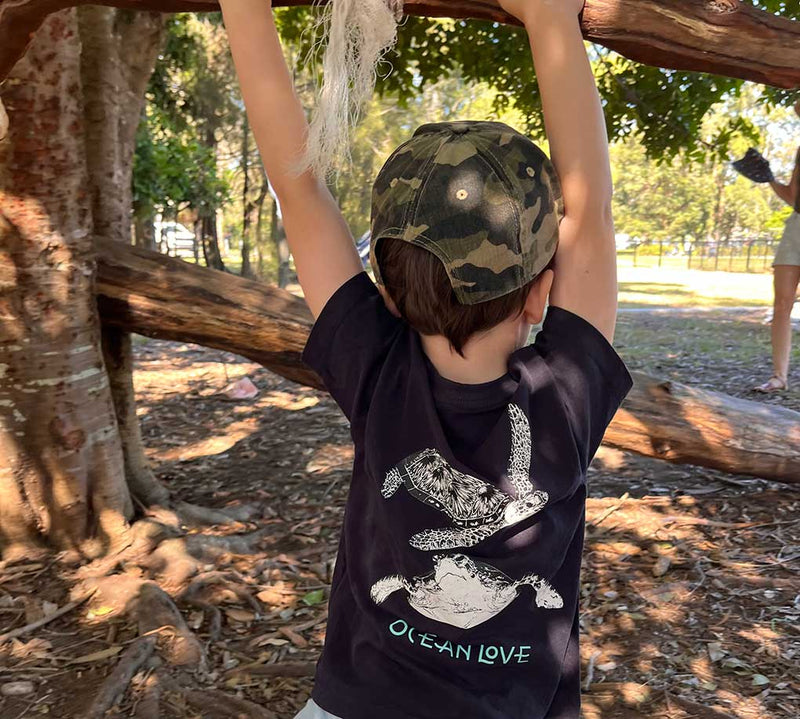 Ocean Love Art Kids t-shirt boys clothing turtles Northern beaches Jo Bell Artist